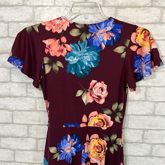 By & by floral burgundy dress size medium - Picture 9 of 11